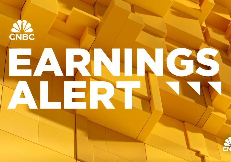 Alphabet issues first-ever dividend, $70 billion buyback