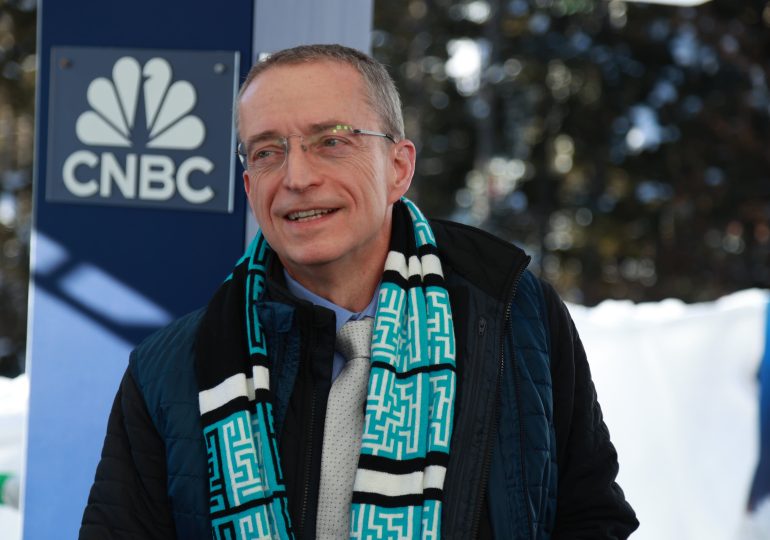 Intel unveils latest AI chip as Nvidia competition heats up