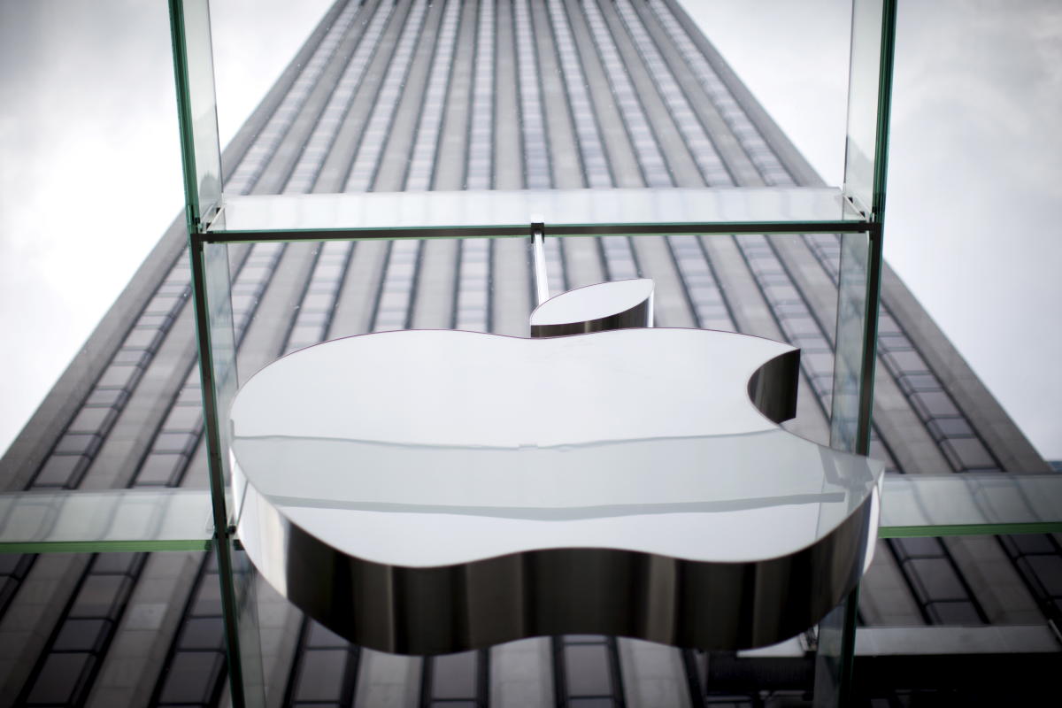 Most App Store developers aren’t taking Apple up on its new outside payments option
