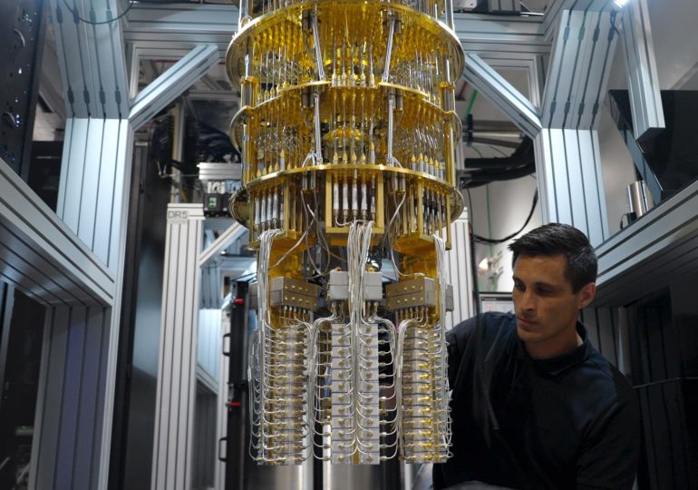 How Amazon plans to catch Google and Microsoft in the quantum computing race