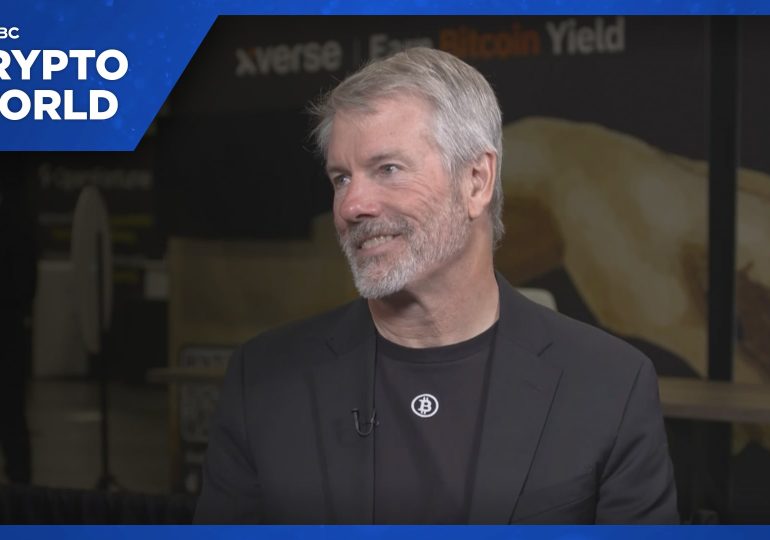 Saylor's bitcoin buying strategy is 'exploding' globally, but Wall Street is skeptical