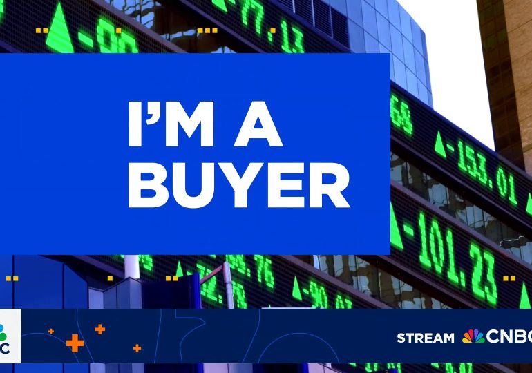 Workday beats estimates but CEO warns of challenges in education and government