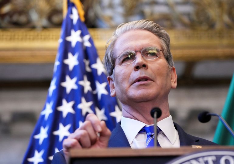 CNBC Daily Open: Strong bank earnings seem to overshadow escalating trade war