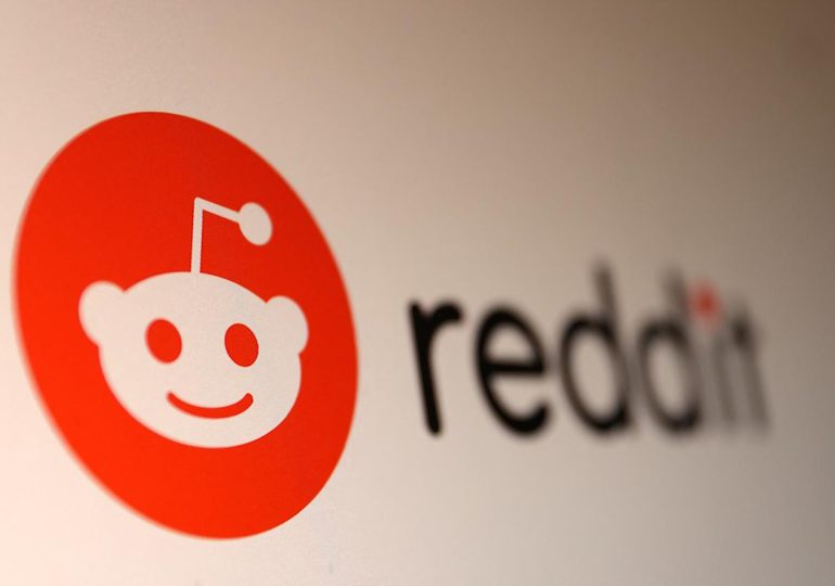 Moderators call for AI controls after Reddit Answers suggests heroin for pain relief