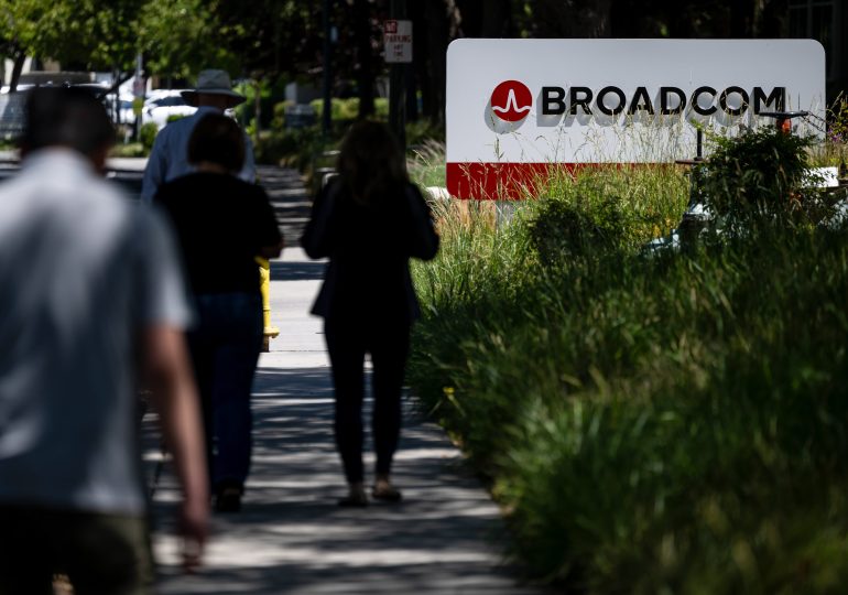 CNBC Daily Open: U.S. stocks retreat from highs as Broadcom leads tech sell-off