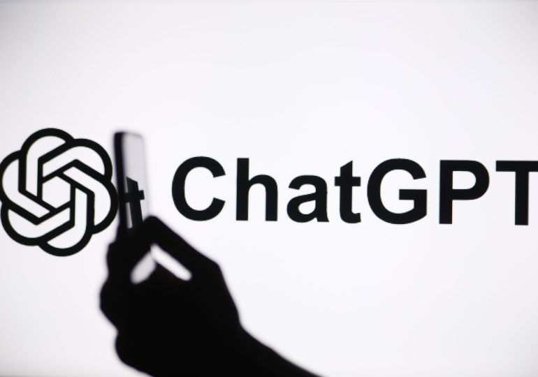 Amazon plans first big-box retail store in Chicago suburb