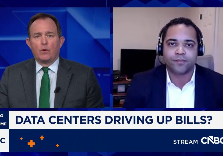 Tech's massive AI spend is under scrutiny ahead of earnings. Here's what to watch