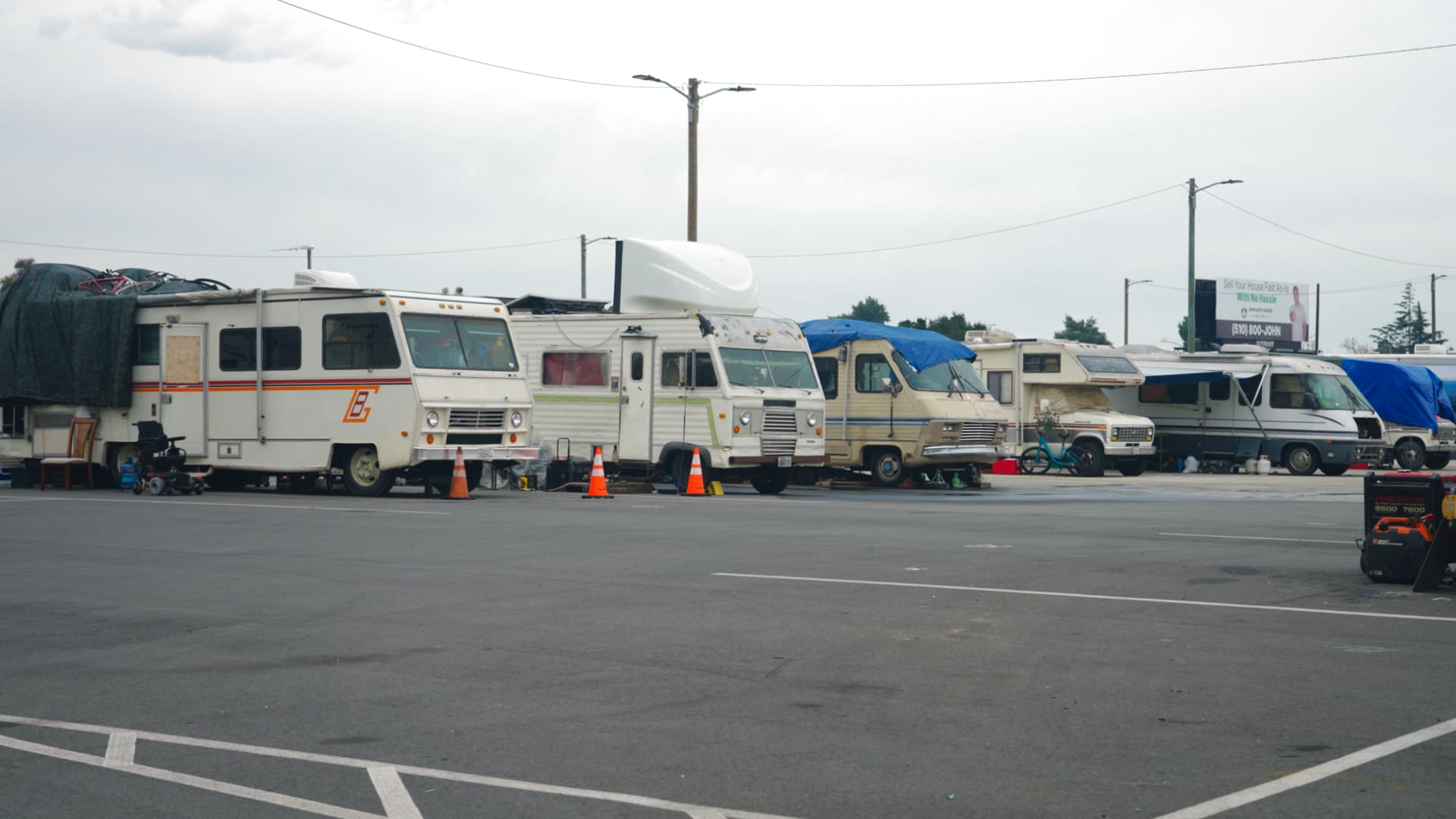 From 'vanlords' to safe parking sites: How RVs became Silicon Valley's housing safety net