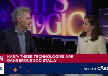 Palantir is still using Anthropic's Claude as Pentagon blacklist plays out, CEO Karp says