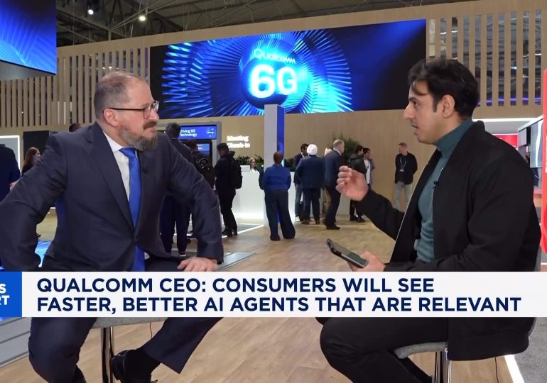 Samsung reveals first details of its AI smart glasses to CNBC