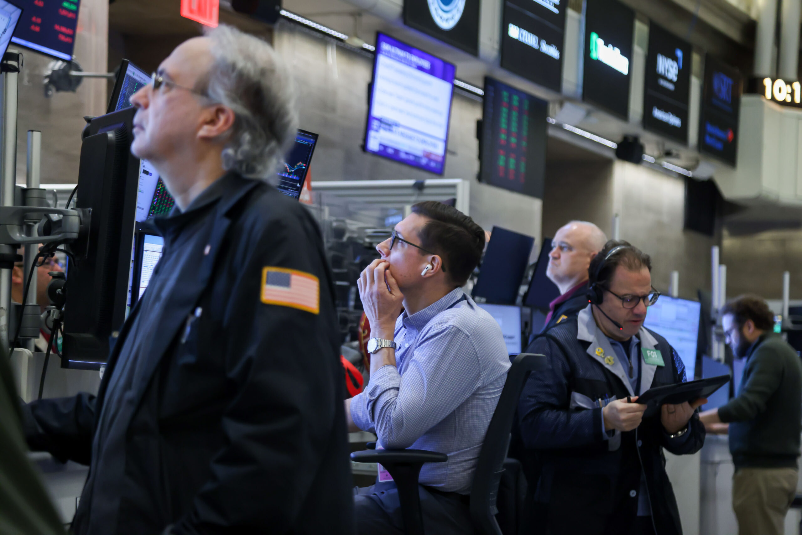 Wall Street's rough month, Powell's inflation outlook, GLP-1 subscription and more in Morning Squawk