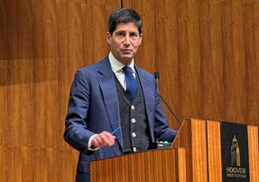 U.S. seizes Iranian-flagged ship, Warsh's big week, Cursor funding and more in Morning Squawk