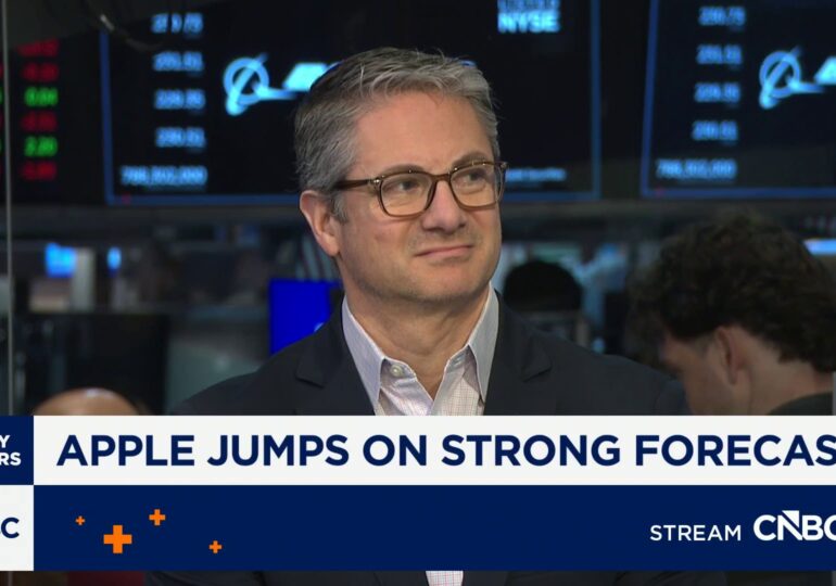 Apple stages sharpest rally in 9 months as execs cite iPhone, Mac demand in boosting guidance