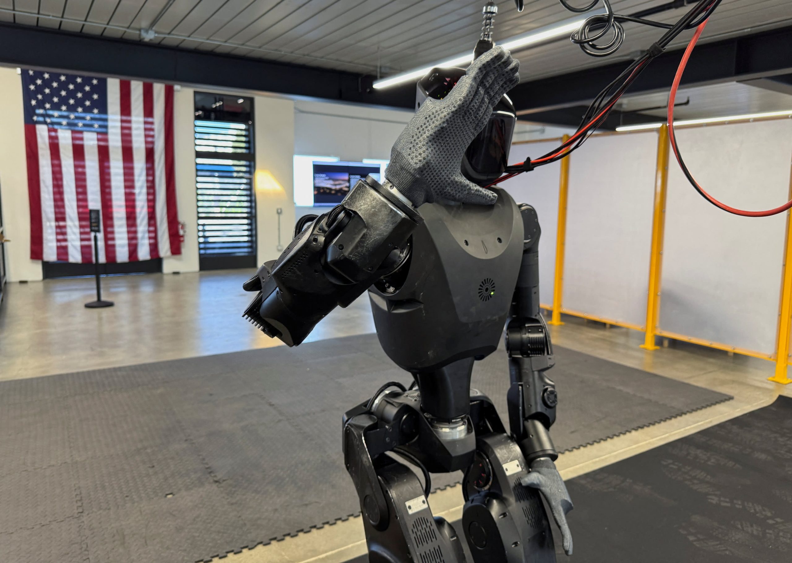 This Trump-linked startup plans to put humanoid robots in the military