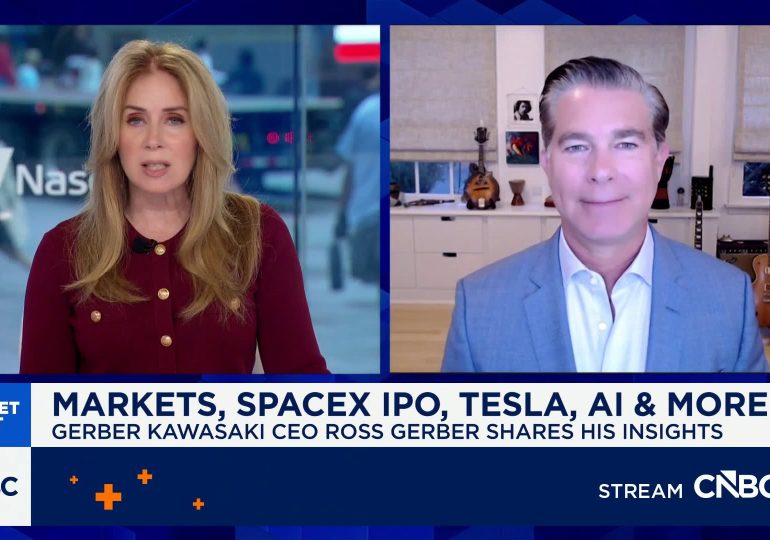 SpaceX sets aside up to 5% of shares in IPO for certain employees and friends