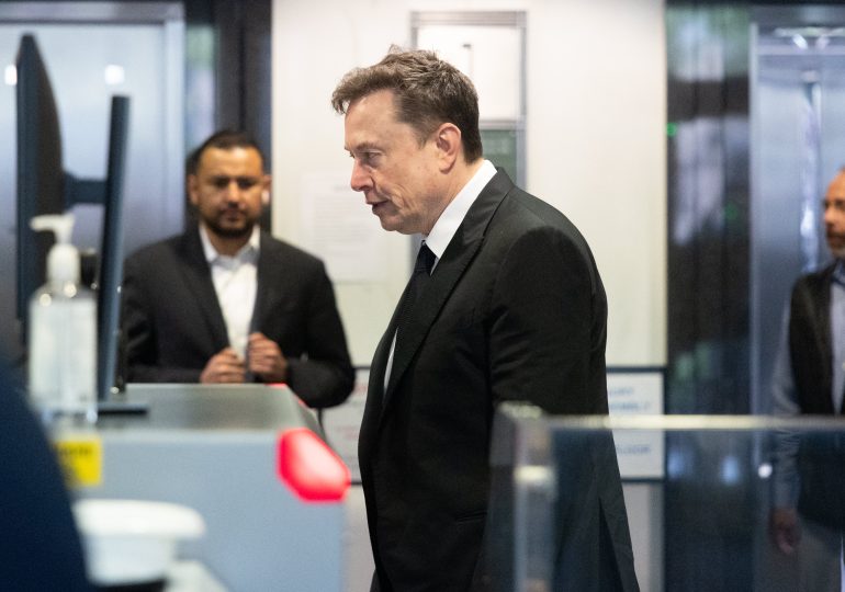 Elon Musk and Sam Altman spar on X after Apple files OpenAI lawsuit