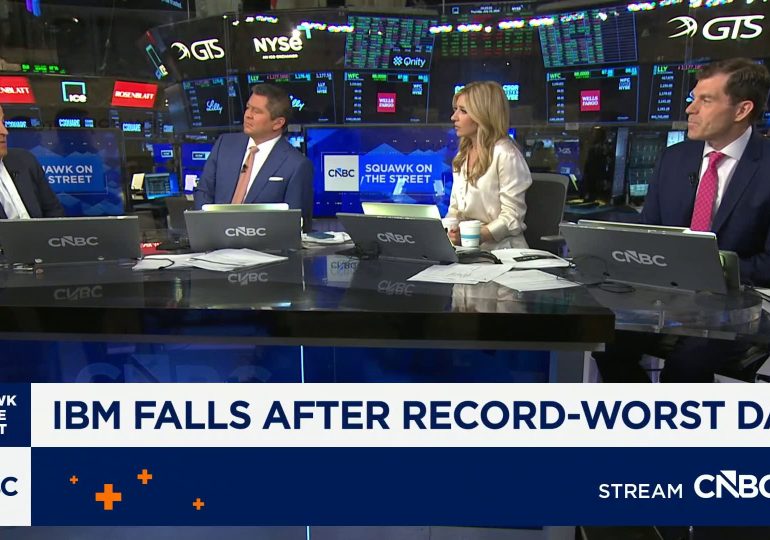 IBM lowers full-year forecast after earnings warning