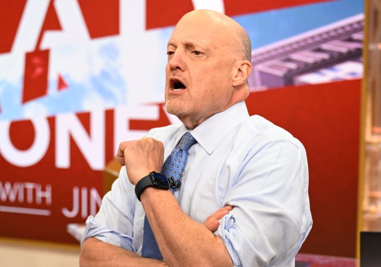 Cramer says investors shouldn't let past market crashes scare them out of today’s winners