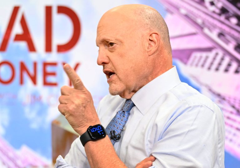 Jim Cramer says the AI data center trade is back. These 6 stocks are leading the comeback