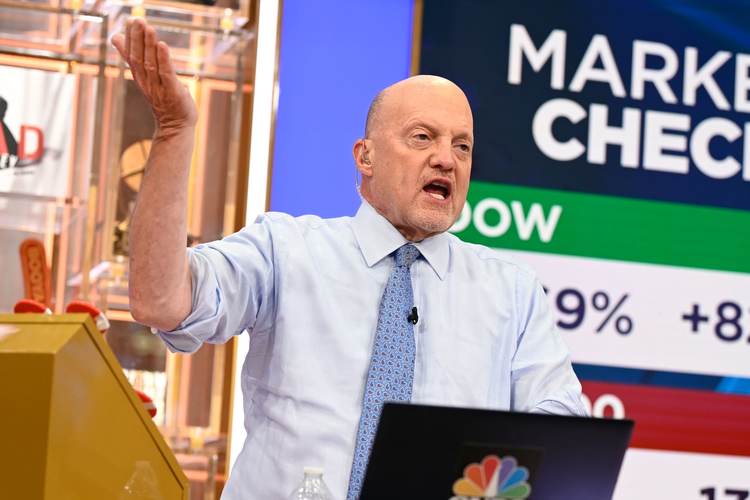 Jim Cramer says the market has warmed up to Big Tech's AI spending. Here's what flipped the switch
