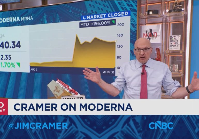 August was the month of the comeback kids. Cramer reviews what drove the biggest winners